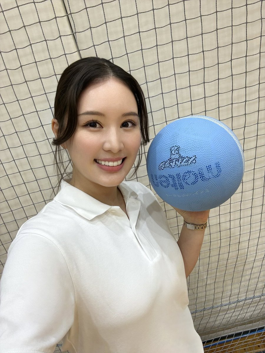 moeka_ikeda's tweet photo. 株式会社陽吉グループ様の四半期総会・社員交流運動会にて、司会を務めさせていただきました🏃‍♂️✨

大盛り上がりで、私も楽しく参加させていただきました💪✨
今回も素敵な時間をありがとうございました😊

1・2枚目は、社員の方に撮っていただいたお写真です😆

#総会 #司会 #MC https://t.co/wIolAeRkmv