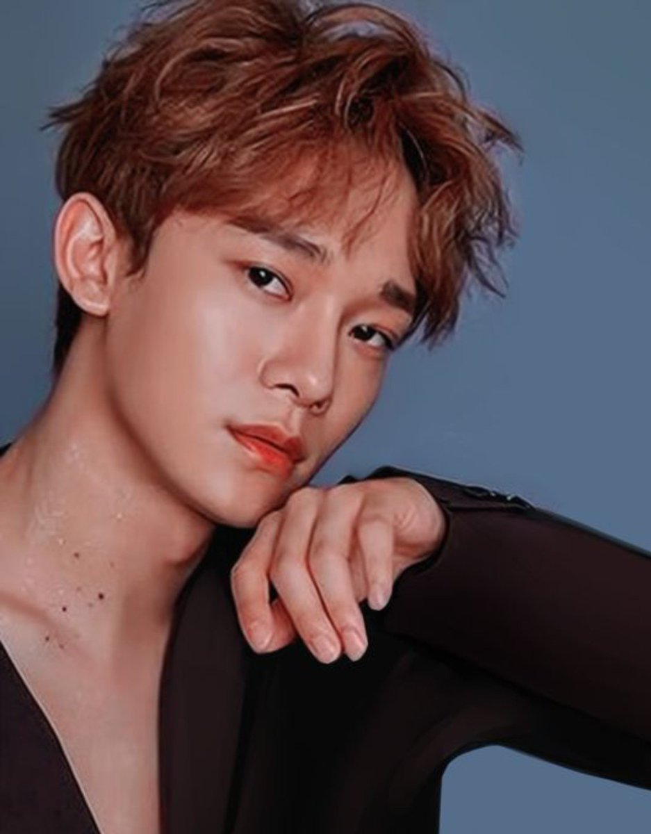 CaliMadai's tweet photo. el color de pelo le va genial y el peinado uff se ve muy guapo 🥰

#CountdownToChenDay #CHEN #김종대
@EXOBoliviaFans @chen_bolivia @weareoneEXO https://t.co/oytrvogiq7