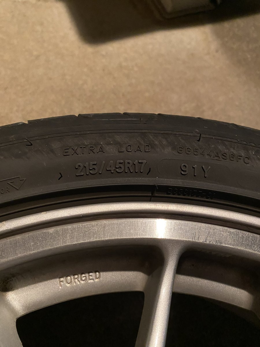 Shiki_BG5's tweet photo. ホイール売りたし
BE/BH純正OP BBS RG345 17x7j 55  pcd100 5h
ガリキズあり
タイヤ:GOODYEAR EAGLE F1 ASYMMETRIC5 215/45R17 22年製造
溝:約4〜5mm
4本で5万手元希望ですm(__)m
レガシィ割、フォロワー割、お前誰やねん割増あり
埼玉県内か首都高パーキングで手渡し希望です
#ホイール売ります　#BBS https://t.co/M2tqLxK3d3