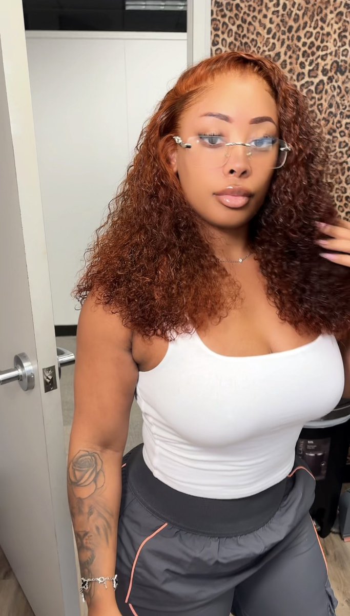 JazmineHamilt20's tweet photo. #gingerhead #fall🍁🍂 https://t.co/baqGZhDyPo