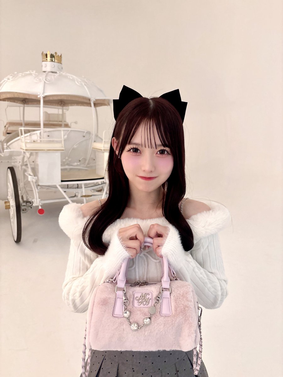 momonamatsumoto's tweet photo. おはよう☺︎ 雨大丈夫ですか？🥺

#michellMacaron #ミシェルマカロン

ガーリーすき？.⋆𝜗𝜚 https://t.co/svZ4wvik6H
