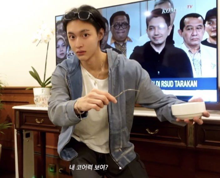 wongirlie's tweet photo. this genre of wonbin... https://t.co/FymXQDoANS