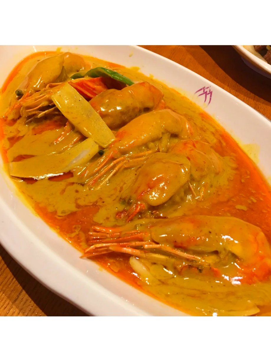 HamzaKocbf50's tweet photo. Craving something bold Try today’s special: spicy Thai green curry with fragrant jasmine rice  A perfect mix of herbs and heat for your taste buds!， https://t.co/C5p30x9t2i