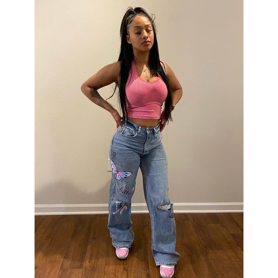 datgirlbeebee's tweet photo. Livin &amp; givin 💕 https://t.co/7PLOAiXQqJ