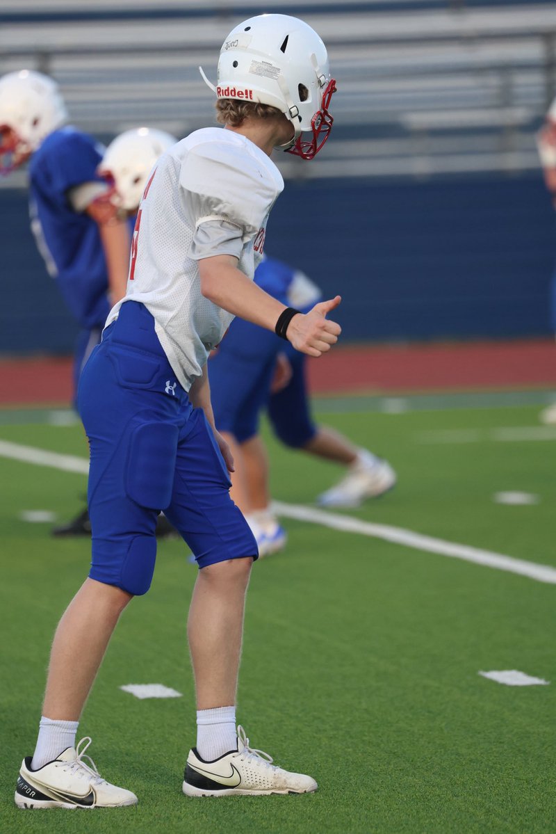 MidwayPanthers's tweet photo. Midway Middle vs. River Valley: 7th grade edition! 🏈 https://t.co/kRNcSaC0Ku