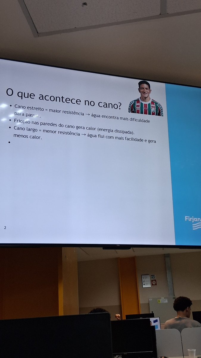 lavvcrvg's tweet photo. dai tu vai pro curso e o slide é esse https://t.co/kfInYnYFh1