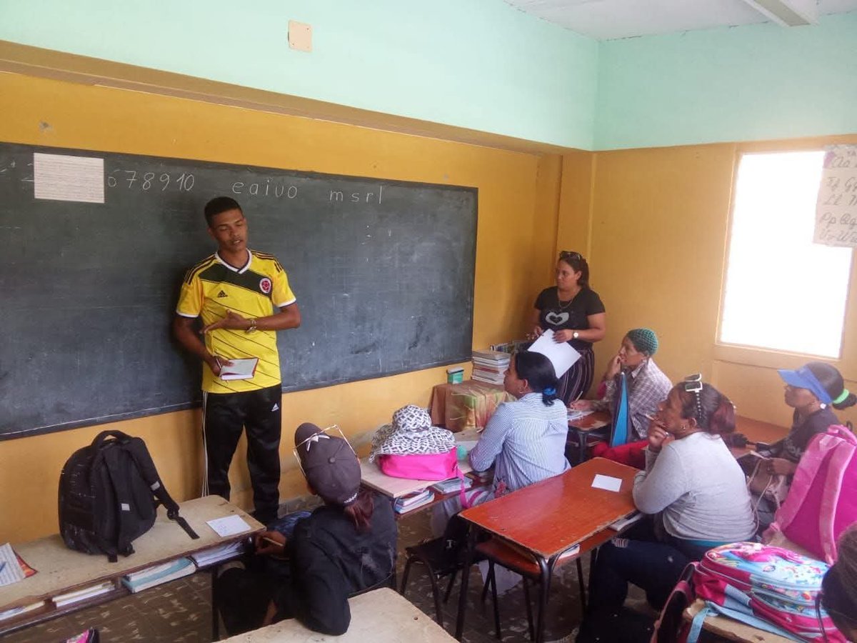 BazanGarlobo's tweet photo. Preparar nuestra juventud es asegurar el futuro de la patria.
#RedJuvenilComunitaria
#EducacionPilon
#MunicipioPilón https://t.co/FNpiemqYLc