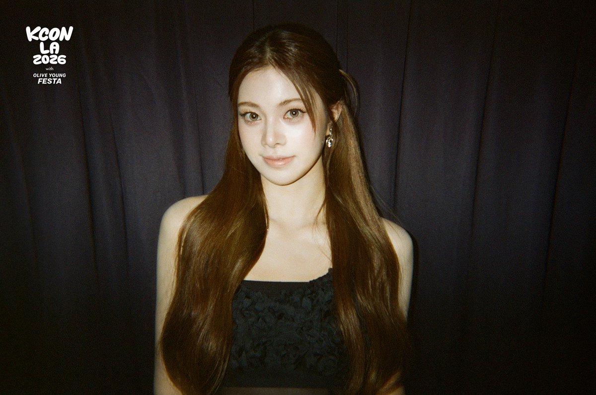 kconusa's tweet photo. [#KCONLA2026] Behind the Scene: Film Camera by #cosmosy

photo by. @cosmosy_x 

📌Pre-register now for KCON LA 2027 and be the first to get the latest KCON news and updates!
🔗https://t.co/I5DbHatE0i

-
KCON LA 2026
AUG 14-16
https://t.co/0wcVXh0tET Arena, LA Convention Center

Let’s #KCON