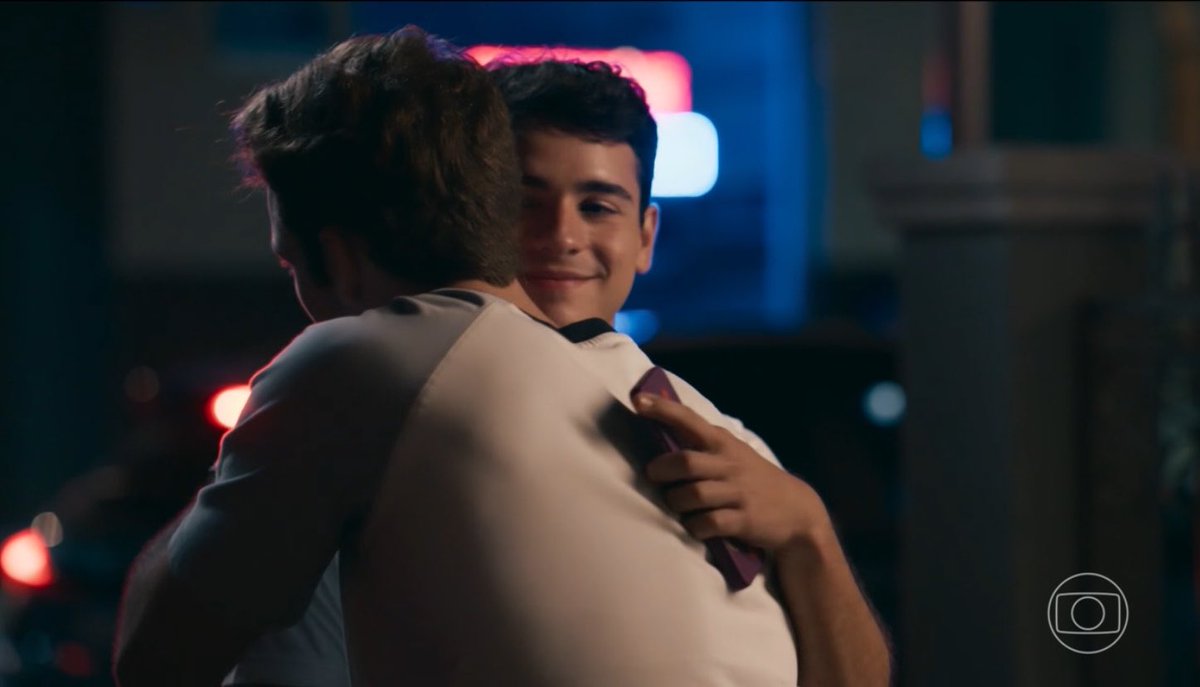 LucasRafael's tweet photo. TE AMO MEU MALIPE!! AAAAA 😭😭😭😭😭❤️

#QuemAmaCuida https://t.co/DCdJzalpGI