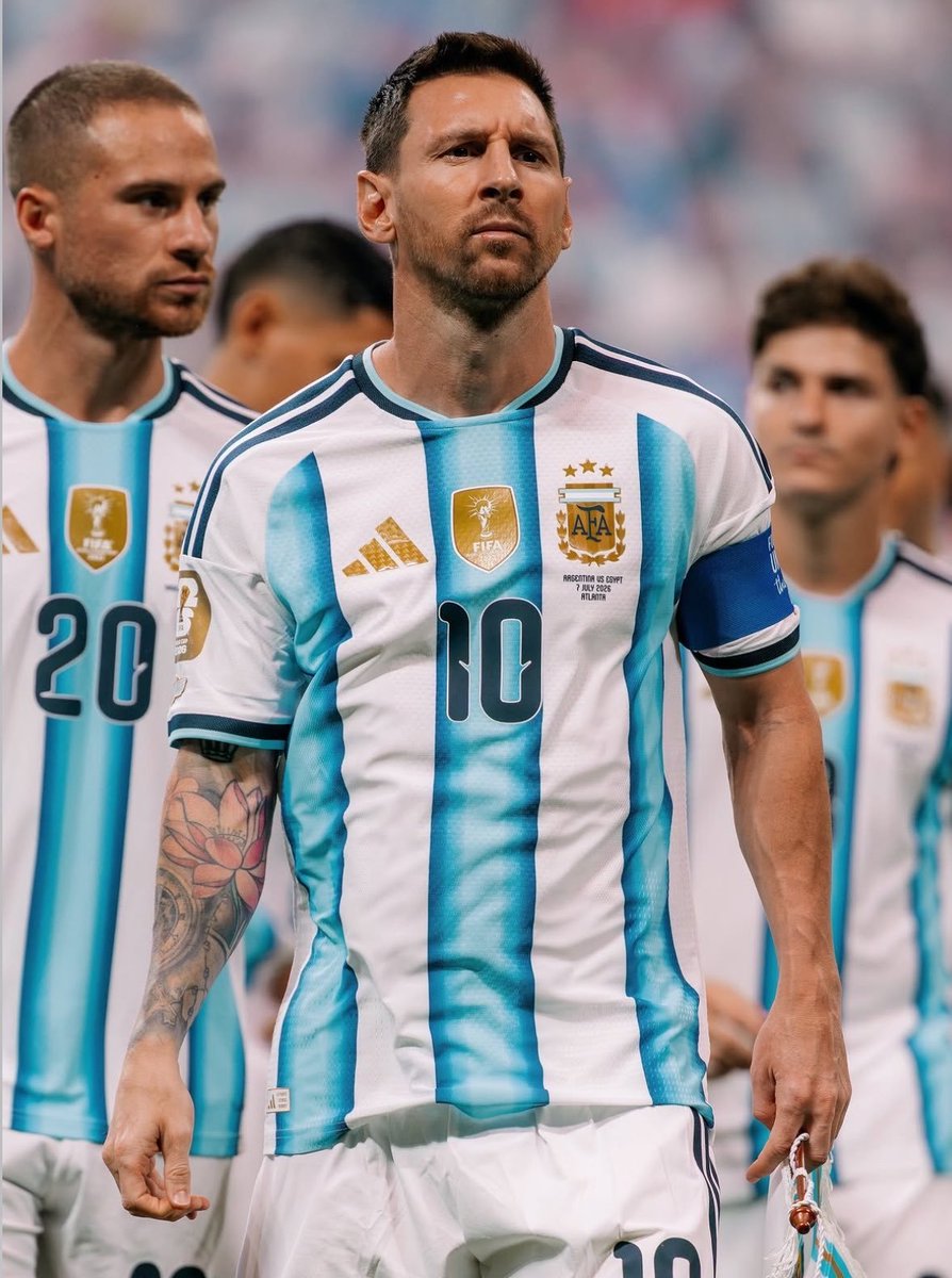 rufus_69_'s tweet photo. @yassronaldo es Messi, no hay mas que decir, tene mas respeto por el futbol por favor, tene mas respeto por los grandes ! https://t.co/DGuFA1wvMO