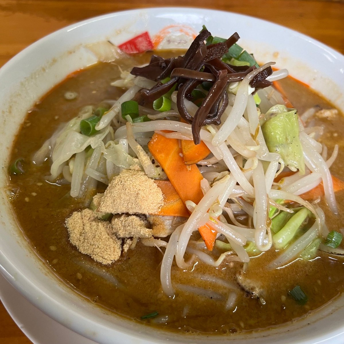 ramenyadesu's tweet photo. おはようございます♪

昨日は雨の中たくさんのご来店ありがとうございました😊
９月は暇かな？と思ってたんだすが、よくわかりません😅
海老は今週中には始めます🫡
本日もよろしくお願いします🙇 https://t.co/u6WB7Xod8v