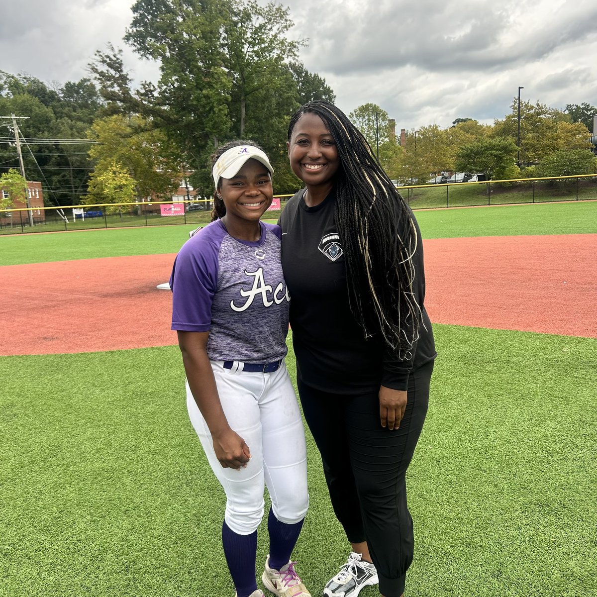 Walkerlauryn27's tweet photo. Over the weekend I had an amazing time at the Howard Softball Prospect Camp! Grateful for the opportunity to compete, and learn alongside some talented athletes. Thank you to the coaching staff and players for an incredible experience!!💙❤️  #ProspectCamp @HUBisonSoftball https://t.co/fforNe8Qsl