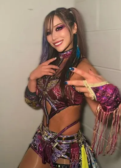 oralcarter's tweet photo. Per #FightfulSelect & #SeanRossSapp, #Kairi is in active negotiations with #AEW but hasn’t signed yet. 

She's also in talks with several Japanese promotions, but not Marigold. 

Apparently her negotiations with AEW are still ongoing.

If this is coming from Fightful & Sapp, I believe it. 

They are reputable when revealing true, verified information. 

Online Speculation: She will sign with AEW, and debut at All Out in Chicago.