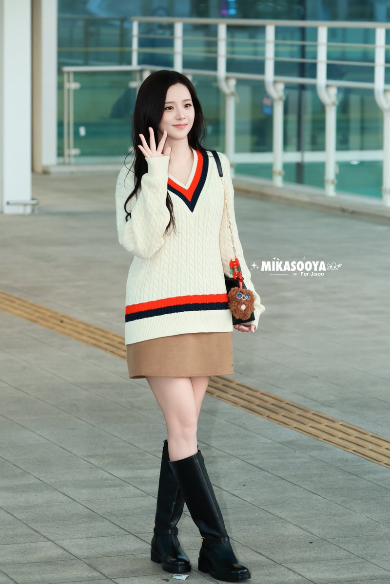 Chuchu103_'s tweet photo. 260908ICN🛫
#JISOO #지수 #キム・ジス #金智秀 https://t.co/ya6bbiFgYS