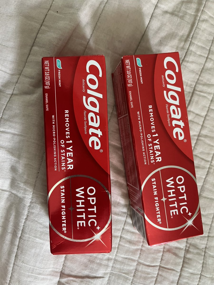 Sparklezstars's tweet photo. 🚨 This week’s great deal at Publix! 🚨

🦷 Colgate Toothpaste is BOGO — priced from $4.59–$5.19!

📱 Clip the $4 off 2 digital coupon on https://t.co/7VEWFemy74.

That brings your total to just $.59 for TWO tubes! 🤯🙌

⏰ Deal expires tomorrow, so don’t miss it! https://t.co/mrpECfIvvT