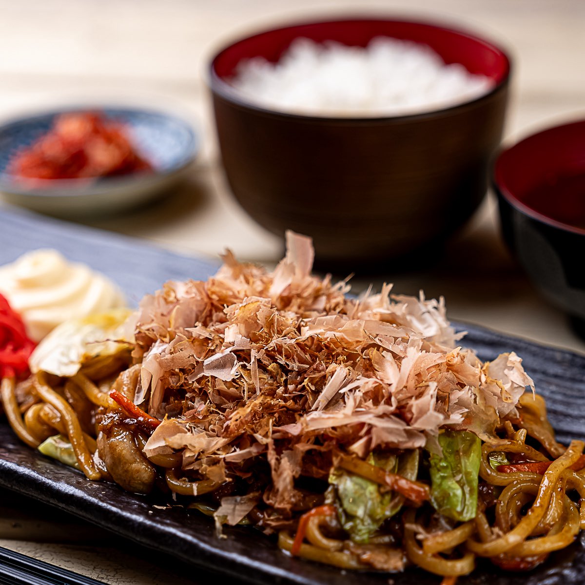 SoulmateBeach's tweet photo. 9/9 （水）ランチタイム11:00〜15:00
今日は何食べます⁉️
☀︎頭に栄養は焼き魚定食🐟
☀︎タンパク質摂取はからあげ定食🐓
☀︎とにかく炭水化物は焼きそば定食🍚
￼
お待ちしていますぅ🫶🏽
#西新宿 #東京グルメ　#食べ放題　#居酒屋　#新宿ランチ　#昼呑み　#分煙　#喫煙 https://t.co/6URey3HOcv