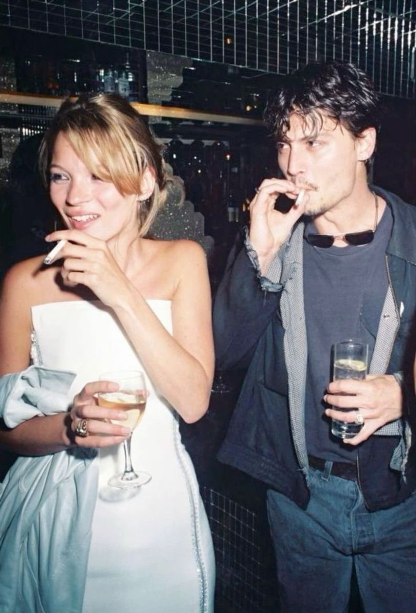 welcome_jpeg's tweet photo. kate moss &amp; johnny depp https://t.co/rFACwj1bry