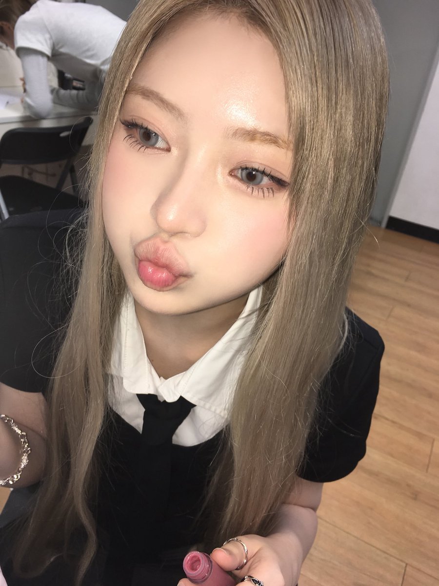 ___________gwen's tweet photo. @noshinoyi https://t.co/RCVyzhif4v
