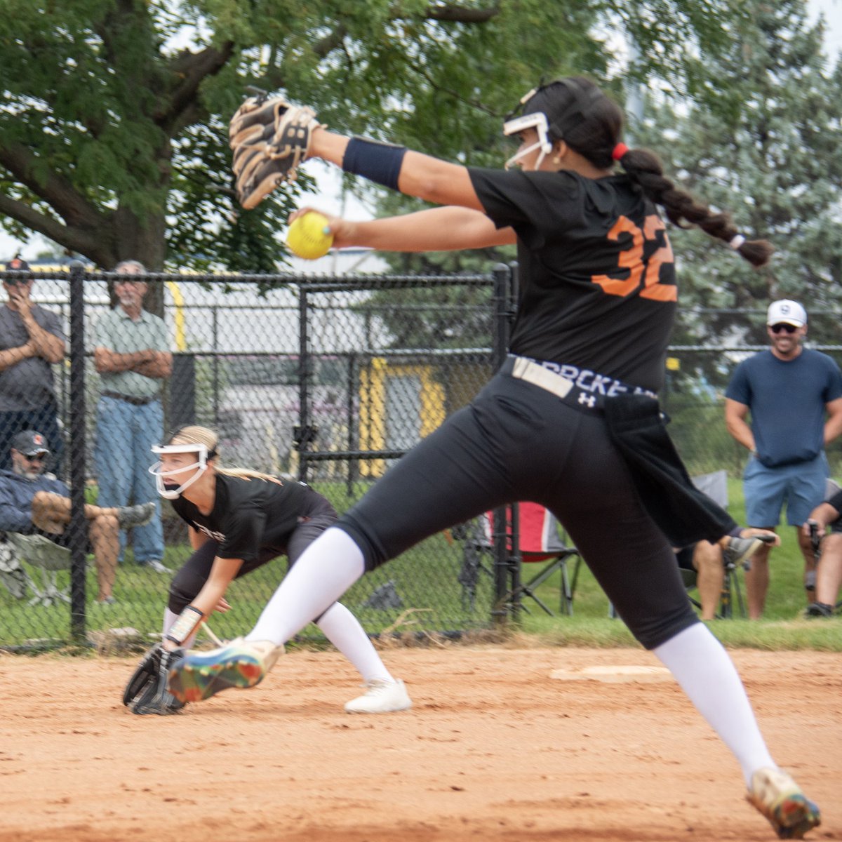 LexiBravo32's tweet photo. Good scrimmage reps with fellow Bandits to prep for @PGFnetwork 12USuperSelect Fall Championship this wknd in Indy! Good to see my summer reps paying off, first fall at bat BOOM!💥OTF HR!
@DfwSho @ExtraInningSB @PrepSoftball @SBRRetweets @SoftbalAmerica @TopPreps @RecruitMatador https://t.co/6ccxlGEmli