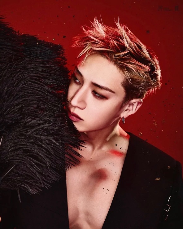 TheePopCore's tweet photo. Stray Kids’ BANG CHAN names LISA’s “SaWaDiKa” as his go-to workout song these days. https://t.co/IkJFi7Atr9
