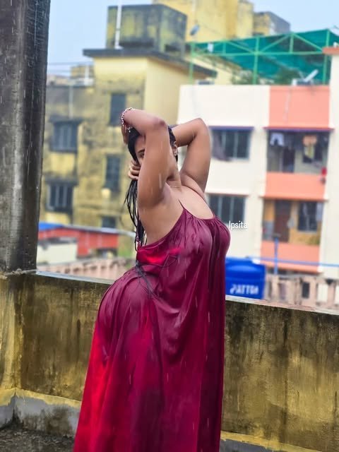 Ishukitty3's tweet photo. Gm makaley....💫 

varingala guyz mazlai la kulipom🥶 https://t.co/UoqOJr1KIK