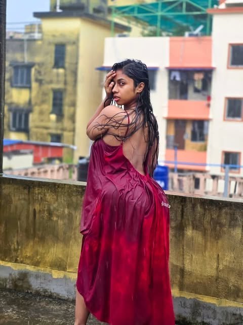 Ishukitty3's tweet photo. Gm makaley....💫 

varingala guyz mazlai la kulipom🥶 https://t.co/UoqOJr1KIK