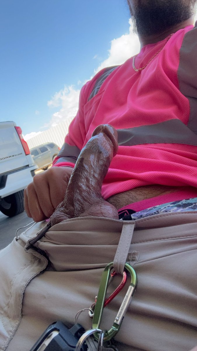 VEINYck's tweet photo. Working hard 🚫
Hard at work ✅
#horny #bigdick #hawaii #nsfwtwt #cock #snap #public #balls #Chudai #Wataa https://t.co/UFkFGvEpwr