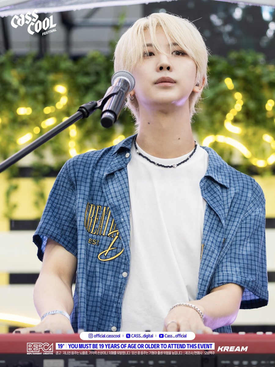 CASS_digital's tweet photo. ₊˚🫧🩵2026 CassCool Festival Live Photo💙🫧₊˚​
​
풋풋한 에너지로 LEMON STAGE를 물들인 V01D​
청량하게 번지는 멜로디부터 힘 있게 몰아치는 라이브 모먼트들까지 ​
V01D한테 입덕한 것 같은데 책임져주세요👀🍋 https://t.co/XZuC0VwMlw