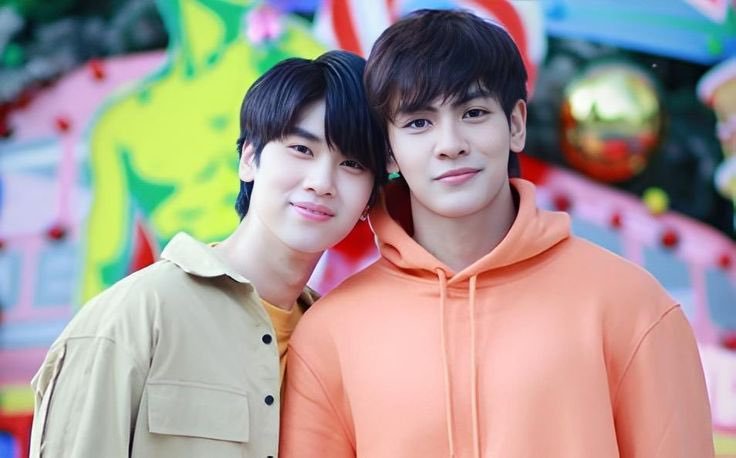 JoongTrend's tweet photo. Happy 5-year anniversary to our brightest stars! Thank you for working so hard and always giving your best. Please remember to take good care of yourselves and know that your fandom is always your safe place

JOONGDUNK 5TH MEMORIES
#JoongDunkGrewTogether5Years https://t.co/9s6hzSk07f