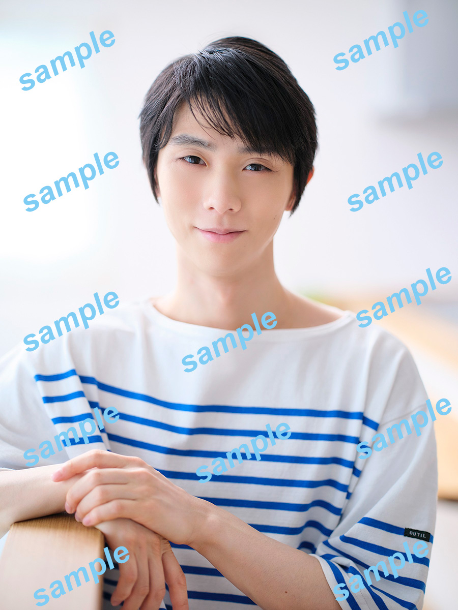YUZURU_Shueisha's tweet photo. 12月7日発売『YUZURU2027 羽生結弦カレンダー』の予約締め切りは本日までです。全国の各書店でもご注文可能！　壁掛け版と卓上版の2タイプ。それぞれ別の特典が付いています。まだの方はぜひお見逃しなく☆
＠sunao_noto
予約はこちら⬇ 申し込み締め切りは本日まで！　ご注文はお早めに
壁掛け版
https://t.co/D9E8kFS6A1
卓上版
https://t.co/htRPAuSPR6
申し込みは９月９日まで！ 予約限定生産です！
※全国の各書店でもご注文可能です