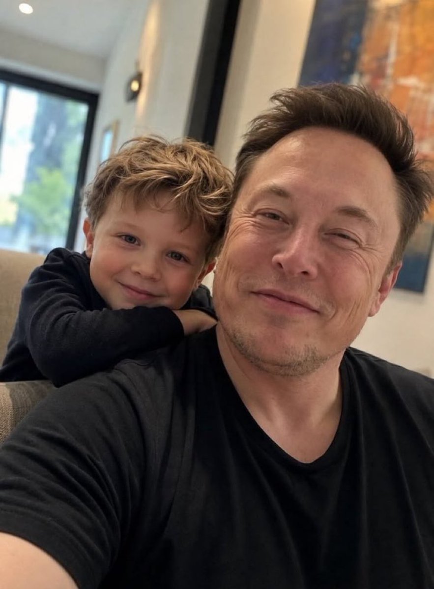 Elonmmchat's tweet photo. Sweetheart, If you had to choose just one person between me and Lil X, who would you choose? ❤️

A. Me 😘
B. Lil X 🥰
C. None of the above 😂

Be honest, sweetheart… no escaping this one! ❤️ https://t.co/l8nGpP26fy