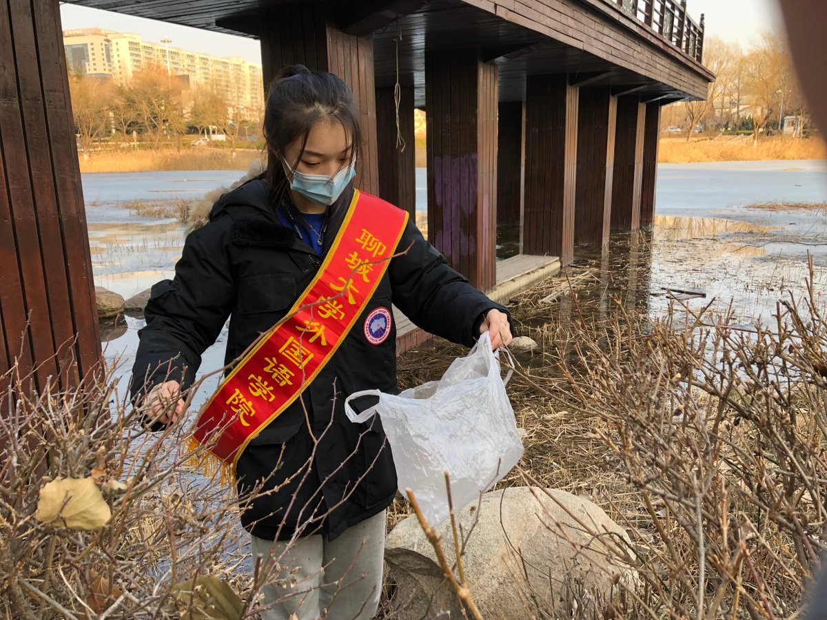 sandraestlag's tweet photo. [Community cleanup this Sat 9am at Central Park! Bring gloves + a positive vibe. Free snacks for volunteers! Join us to make our neighborhood cleaner u0026 friendlier ]， https://t.co/7mXRvs2z35