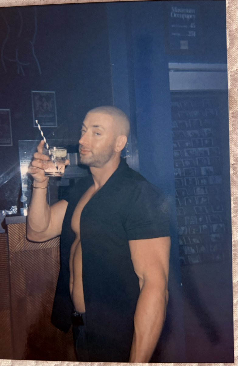 _MuscleMatt's tweet photo. finally got the photos developed from July 4th San Fransisco trip https://t.co/jyS91OeRT8