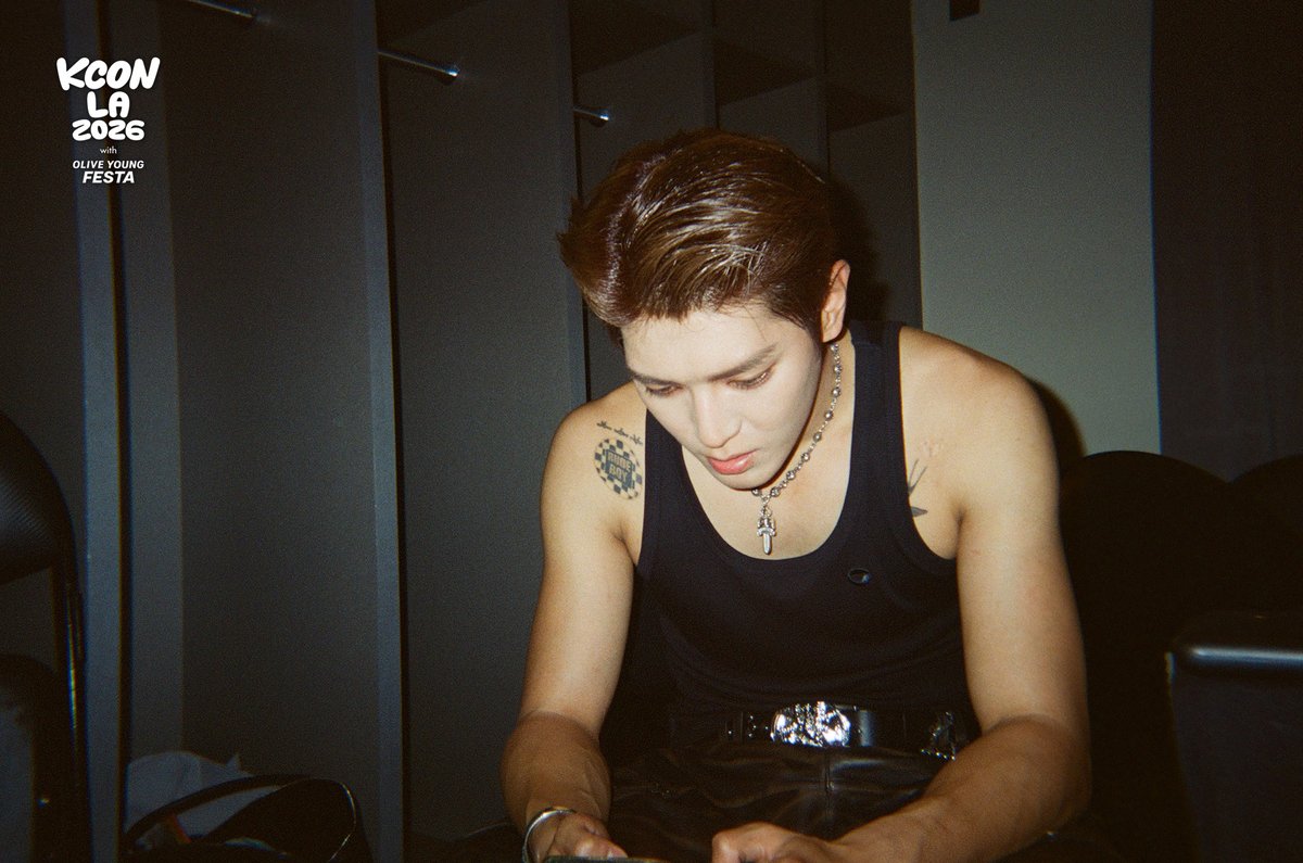 KCON_official's tweet photo. [#KCONLA2026] Behind the Scene: Film Camera by #TAEYONG (from NCT)

photo by. @NCTsmtown

📌Pre-register now for KCON LA 2027 and be the first to get the latest KCON news and updates!
🔗https://t.co/P68JfCcxQw

-
KCON LA 2026
AUG 14-16
https://t.co/qiQnsCTiVv Arena, LA Convention Center

Let’s #KCON