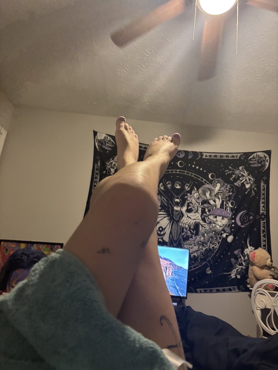 Toetallyurs9's tweet photo. Just got out the bath 🫧😋 https://t.co/ccscCItbgA