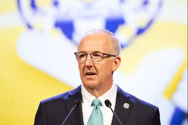 TigerDroppings's tweet photo. Dan Wolken blasts SEC's 'nauseating hypocrisy' amid legal fight with LSU:

➡️: https://t.co/HzbGDSUPnl https://t.co/qLnm5uGKMU