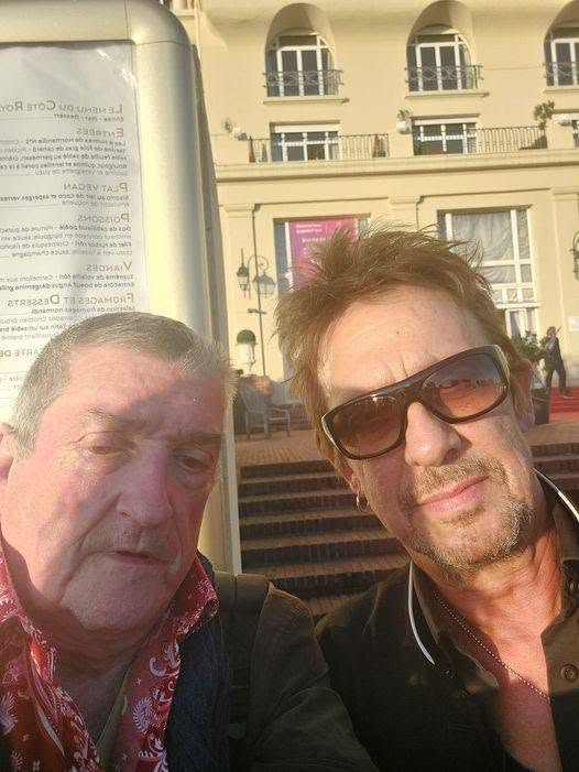 merlinpapin3's tweet photo. On souhaite un Bon Anniversaire à #EricSerra qui a 67 ans Compositeur on lui doit

Le Grand Bleu
Subway
Léon
Le Cinquième Element
The Lady
Nikita
Jeanna d'Arc
Anna

@FredOL69007
❤️si vous aimez https://t.co/ZbvXEya4o5
