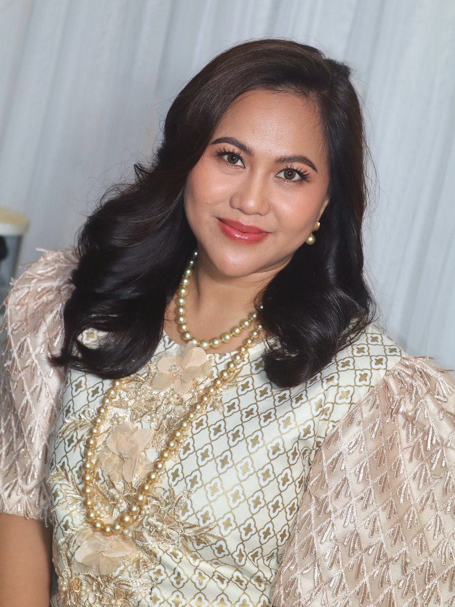 tom_cor's tweet photo. Ma’am @richiejoyful’s look during the photoshoot for Sir @jorel_espinaph and @th3worldaccordingtojor’s muses

Makeup @by. florabela 
Hair @creations_bylourdmainbranch https://t.co/bkRj6L29aP