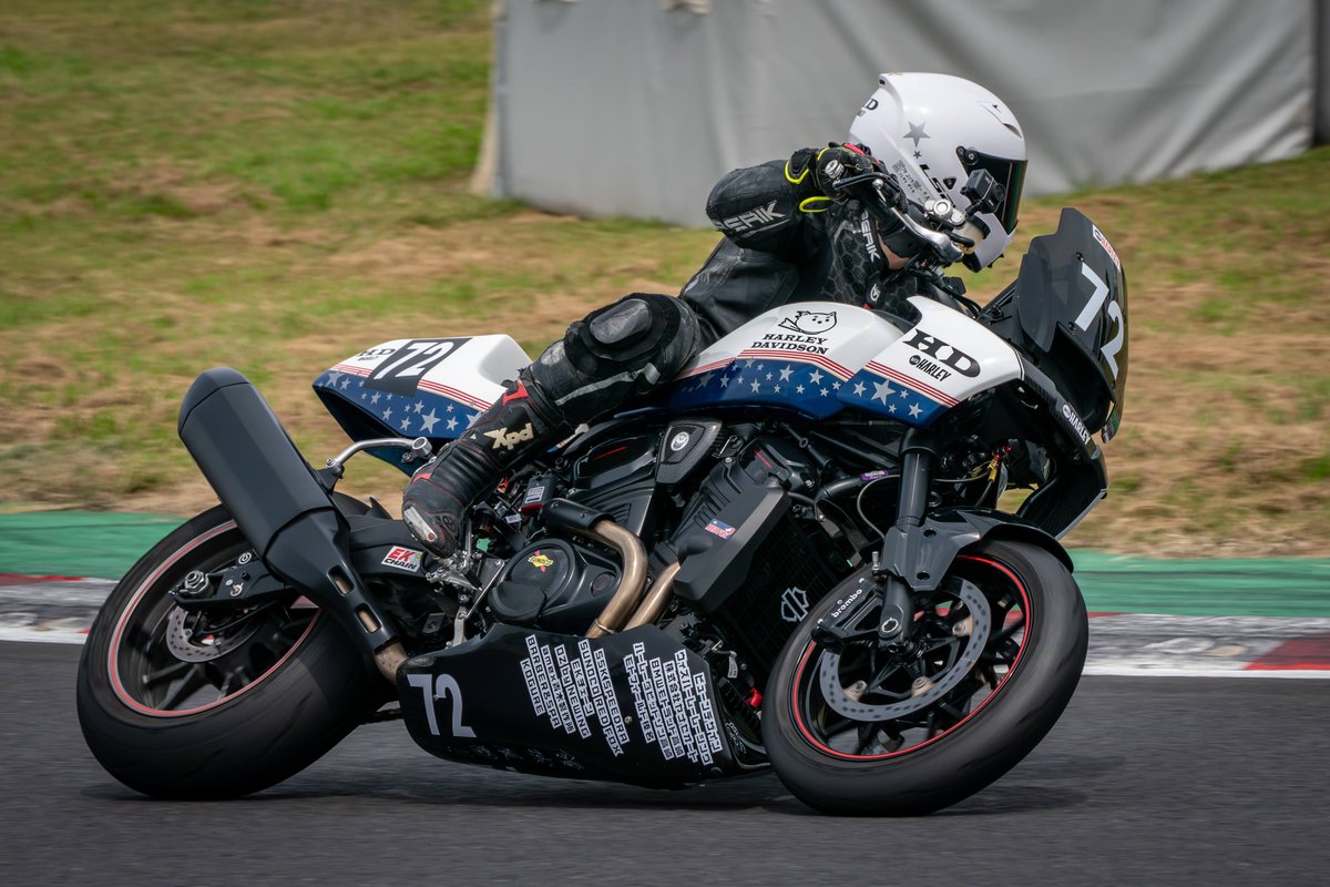 matchainuracing's tweet photo. ザリガニが話題の筑波サーキットで
今月20日に開催のMCFAJクラブマンロードレース

私、パンアメリカとX350でダブルエントリーなんです

9月20日は筑波サーキットへ

あと現場となった第1ヘアピン

#MCFAJクラブマンロードレース 
#筑波サーキット https://t.co/7q1Fm0dZLo