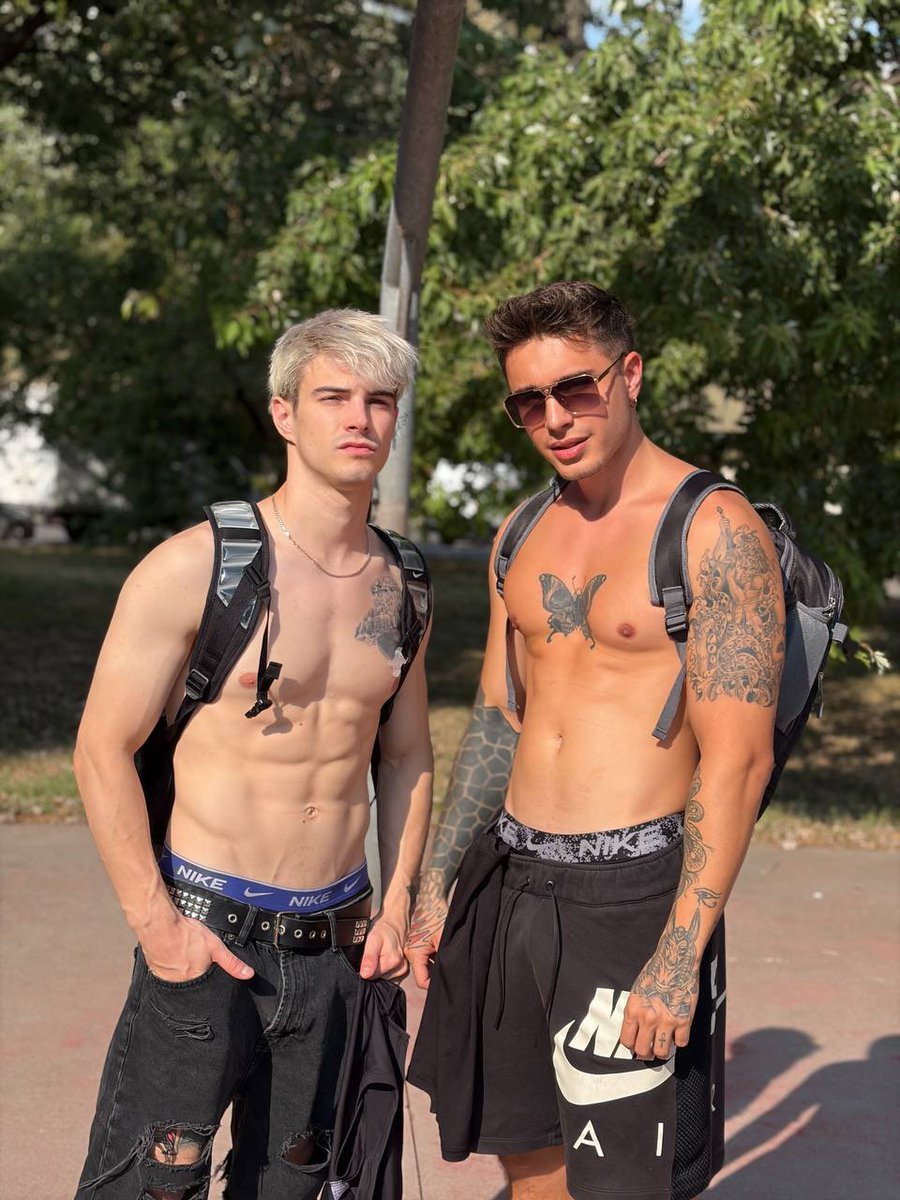 _alessiospera_'s tweet photo. Sorpresa 🎉

Nuovo video fuori oggi ore 18:00!
Voi non siete pronti secondo me…

Di sicuro io e @Blondeguy__ vi faremo sborrare tanto 💦

https://t.co/1zmoxEYj5A https://t.co/FFeIUb4dAJ