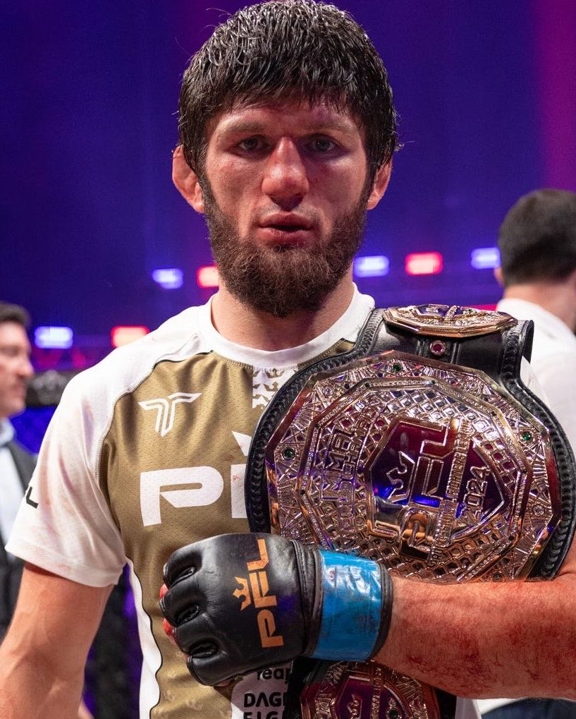 FightsMemory's tweet photo. PFLフェザー級2位 ティムール・ヒズリエフはシェイドゥラエフ×AJマッキーの勝者との試合に意欲を示した📝

また「（シェイとマッキーは）2人ともハイレベルなファイターで、勝つ確率は50:50」だと予想した。

@Home_of_Fight より | #RIZIN https://t.co/mkKpYFXRkL
