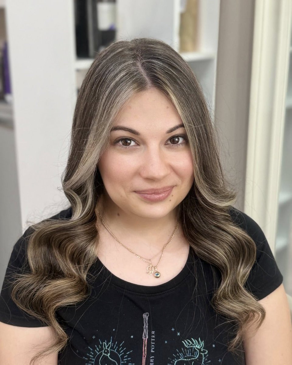 rodrigoheleno2's tweet photo. Time for a change! Nothing beats a fresh haircut and a perfect, radiant color. Hair is our crown, so why not make it shine? What do you think of the final result? Tell us in the comments! https://t.co/psE0scVwsS