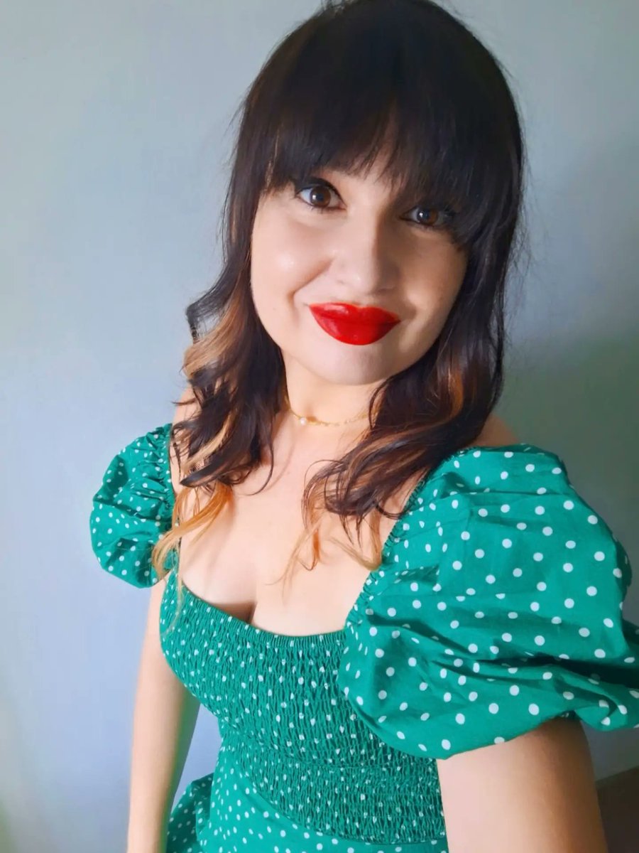 Aleee_f's tweet photo. About clip-in colored strands

With the strands I make, you can create any fresh look in 5 seconds without dyeing your hair. Production takes a few hours to a day, including color matching, approval, and delivery. Natural hair clip-in duo—DM me. https://t.co/PIgHaenl9T