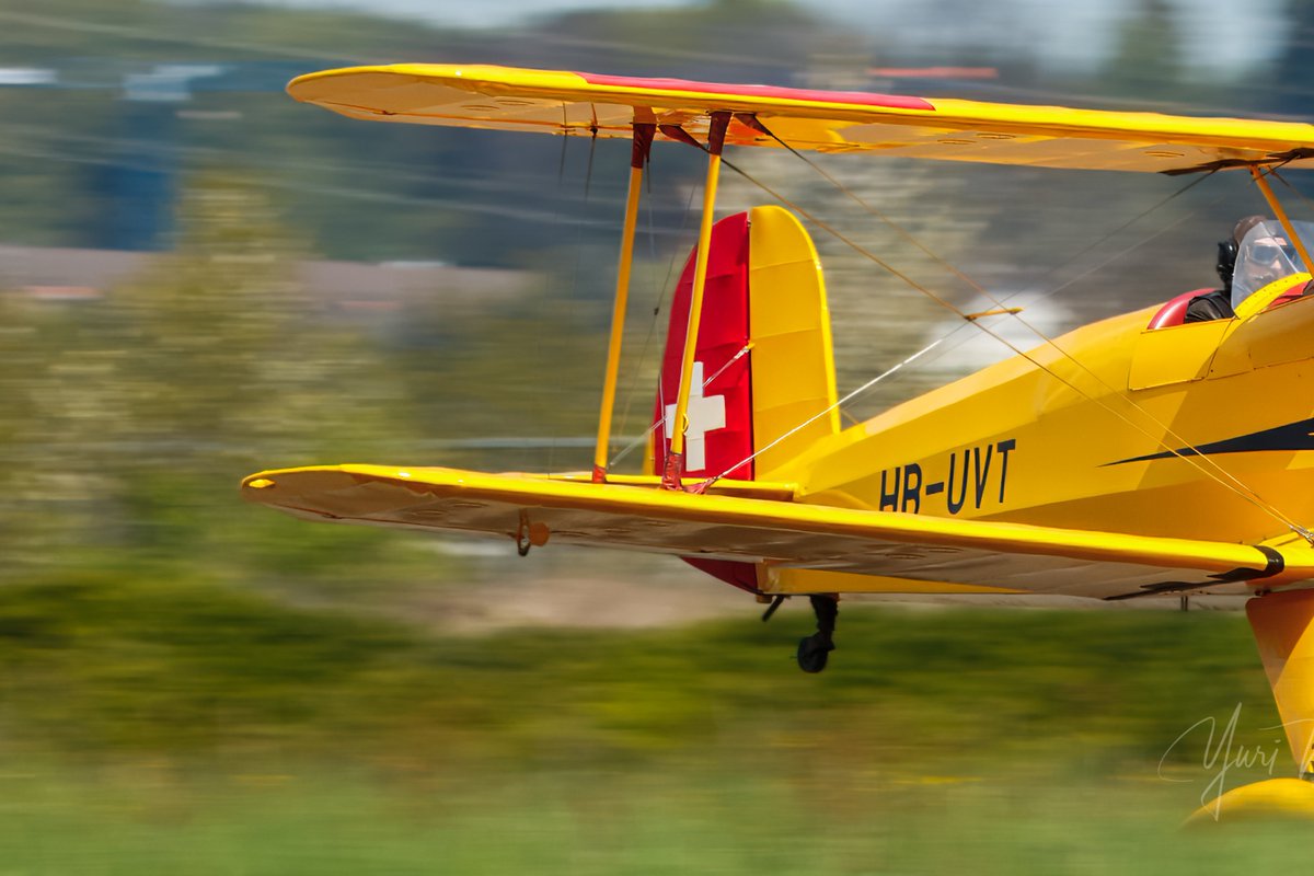 marcelocpz's tweet photo. 2026/04/18 
Aéroformation 
Bücker BÜ 131 Jungmann (CASA 1. 131-E Series 2000) 
HB-UVT 
LSGL - Lausanne Blécherette https://t.co/4VprPuWpgR