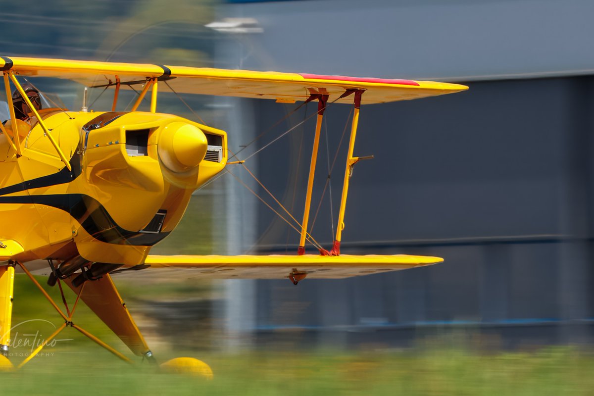 marcelocpz's tweet photo. 2026/04/18 
Aéroformation 
Bücker BÜ 131 Jungmann (CASA 1. 131-E Series 2000) 
HB-UVT 
LSGL - Lausanne Blécherette https://t.co/4VprPuWpgR
