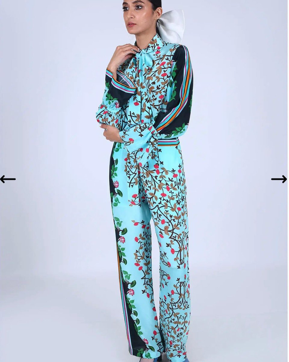 mano_braw's tweet photo. Elegant crepe blouse with a tie 
Price: 754 SAR 
Straight-cut crepe pants 
Price: 754 SAR 
Sizes: XS–XXL 
Price includes tax and shipping https://t.co/BeB0EXCYOp
