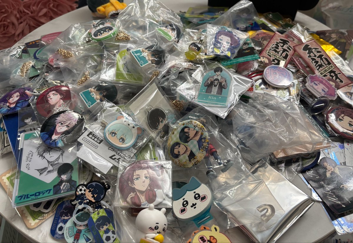 yoyo_yoipi's tweet photo. わたしへ
開けないなら買わないでください
推し以外はさっさと交換なり譲渡なりしてください
わたしより https://t.co/CIda6LoGqS