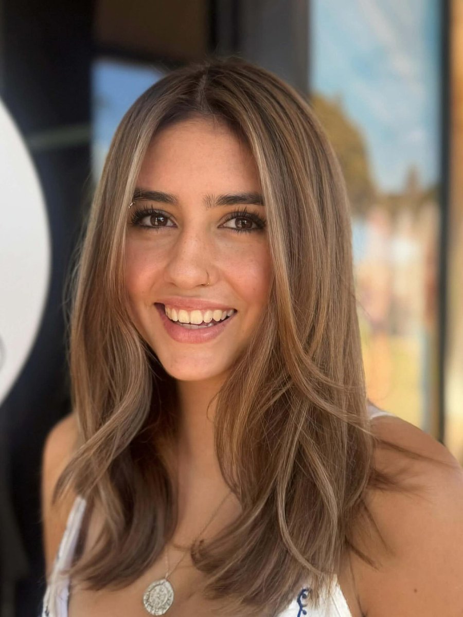 weslley212's tweet photo. The lightening journey, done right. Strategic highlights, a face-framing money piece, and the perfect tone. No rushing, no damage—just healthy lift and boss-level blonding. We’re obsessed with this one. https://t.co/9b10j7t6qe