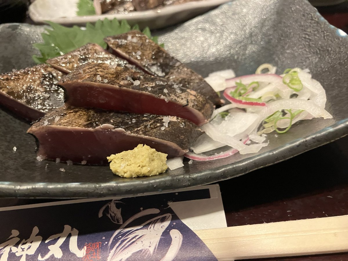 terakoemizou's tweet photo. 今日は藁鰹のタタキ🐟昨日と同じで締めは出汁茶漬け!笑 #明神丸 #kitteosaka https://t.co/tc5L7fF9cc