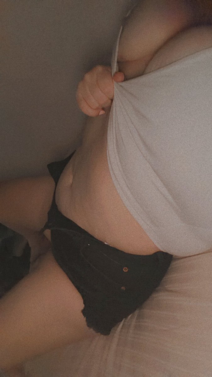 Halez69's tweet photo. Would you fuck a chubby mom? 💖

#milf #horny #cum #pawg #cumtributeِs #summer #CurvyPAWG #pawg #chubby #naughty #Teachersof𝕏 #natural #bigtitsmomِ #gooning #edrtwt #nsfwtwtًً  #ootd #cumdump #blonde https://t.co/xyJdSOJV5h